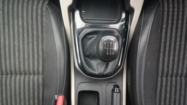 View Kia Carens Image 41 Used Kia Carens Image 41