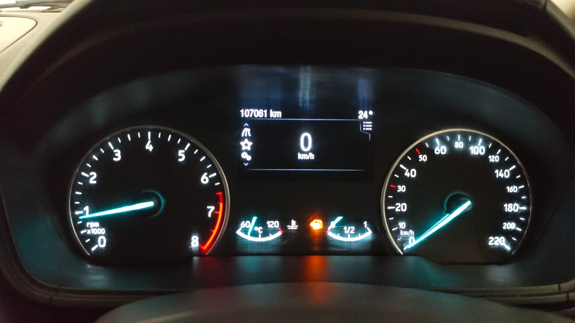 View 2020 Ford EcoSport 1.5 TDCi Diesel Ambiente BS IV Image 36 Used 2020 Ford EcoSport 1.5 TDCi Diesel Ambiente BS IV Image 36