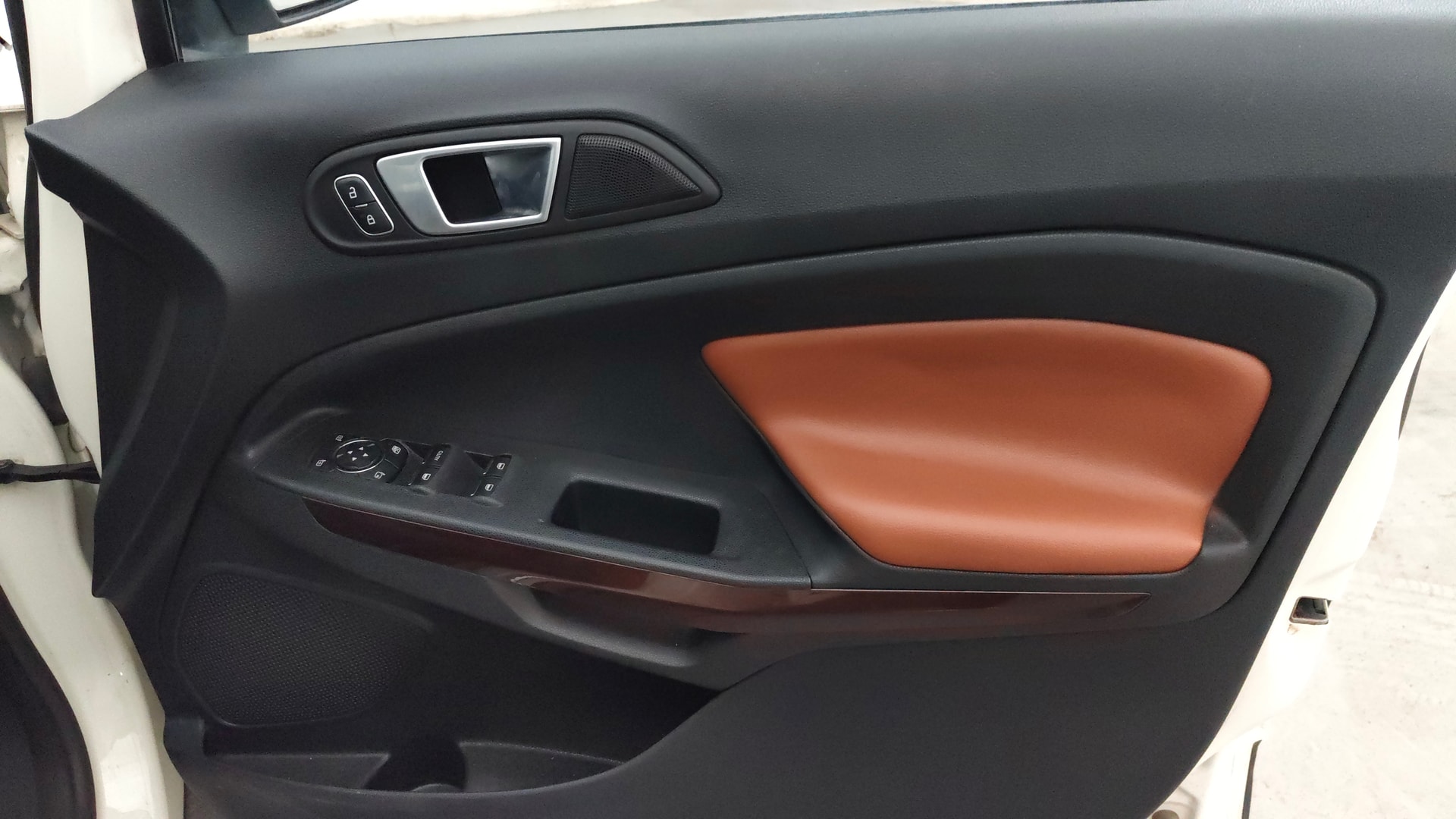 View 2020 Ford EcoSport 1.5 TDCi Diesel Ambiente BS IV Image 34 Used 2020 Ford EcoSport 1.5 TDCi Diesel Ambiente BS IV Image 34