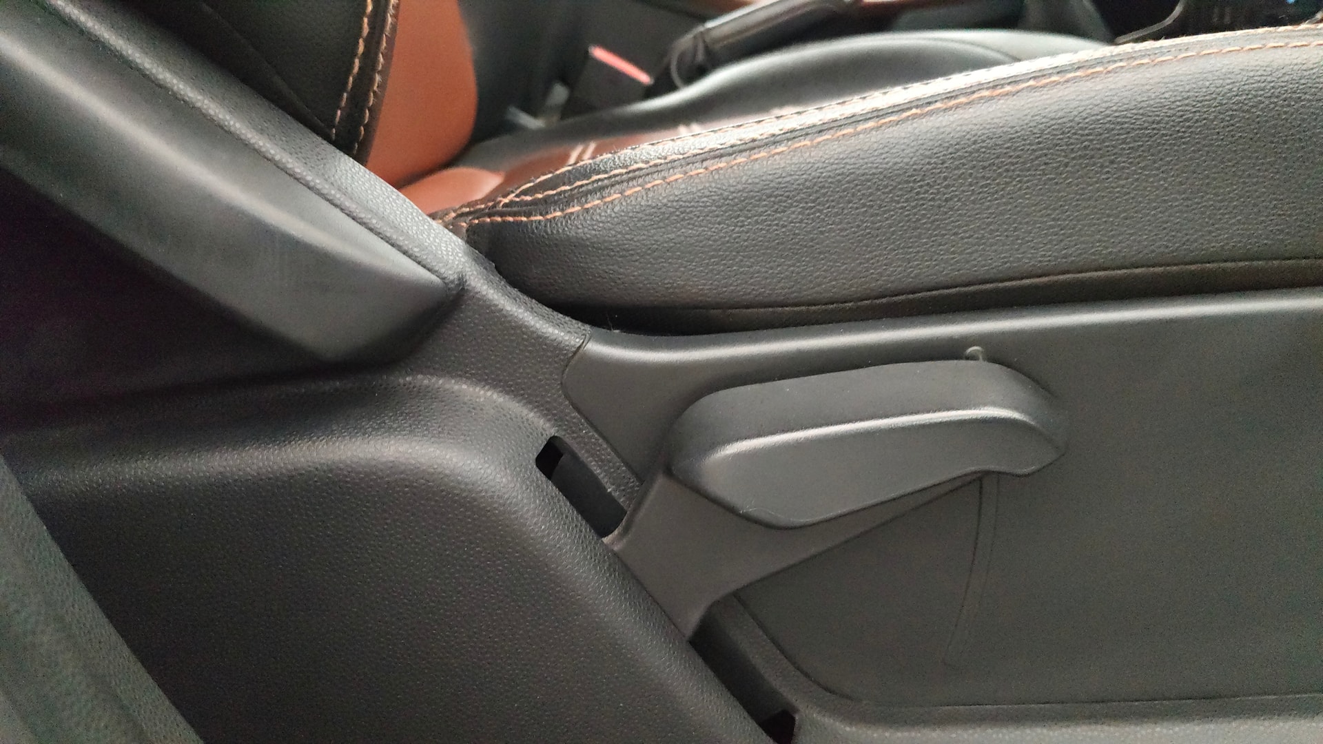 View 2020 Ford EcoSport 1.5 TDCi Diesel Ambiente BS IV Image 18 Used 2020 Ford EcoSport 1.5 TDCi Diesel Ambiente BS IV Image 18