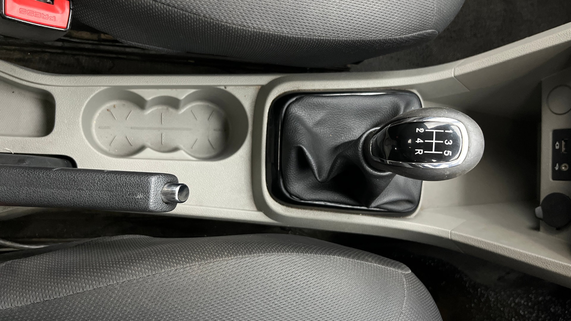 View 2019 Tata Tiago Revotorq XB Image 39 Used 2019 Tata Tiago Revotorq XB Image 39