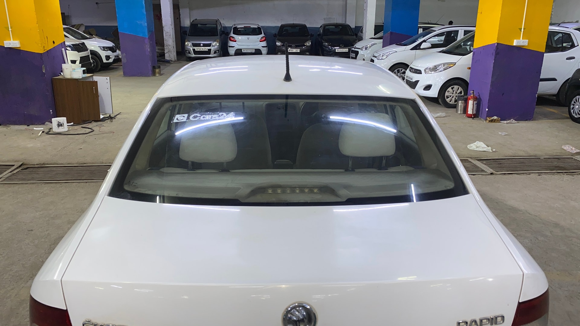 View 2014 Skoda Rapid 1.6 MPI Active Petrol BS IV Image 25 Used 2014 Skoda Rapid 1.6 MPI Active Petrol BS IV Image 25