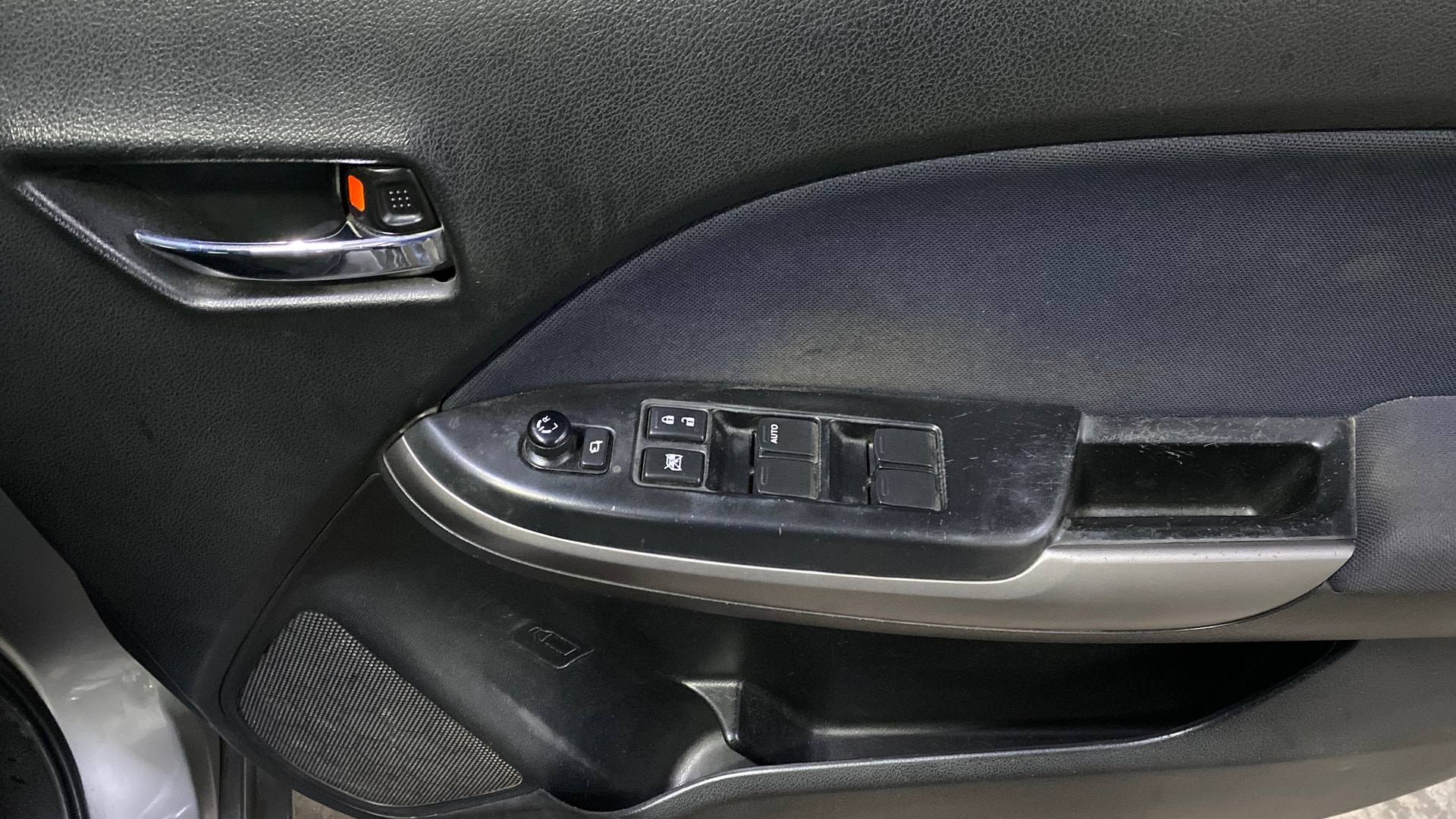 View 2019 Maruti Suzuki 1000 Base Variant Image 38 Used 2019 Maruti Suzuki 1000 Base Variant Image 38