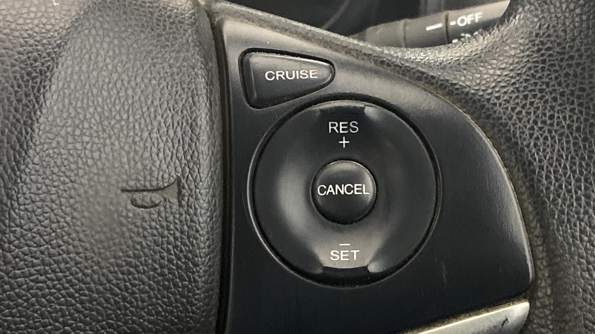 View 2017 Honda WR-V S MT Diesel Edge Edition Image 3 Used 2017 Honda WR-V S MT Diesel Edge Edition Image 3