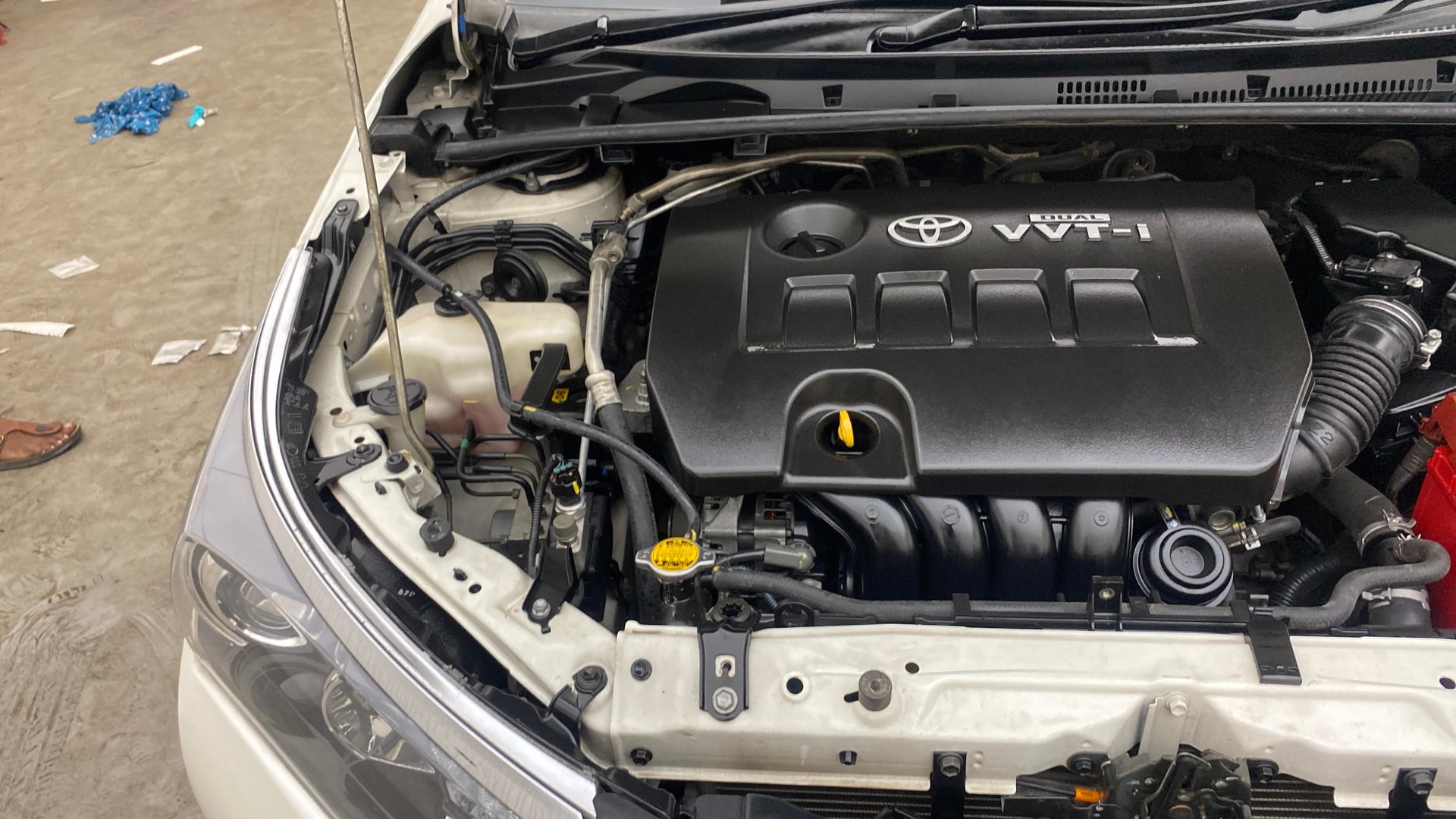 View 2015 Toyota Corolla Altis 1.8 G Image 3 Used 2015 Toyota Corolla Altis 1.8 G Image 3