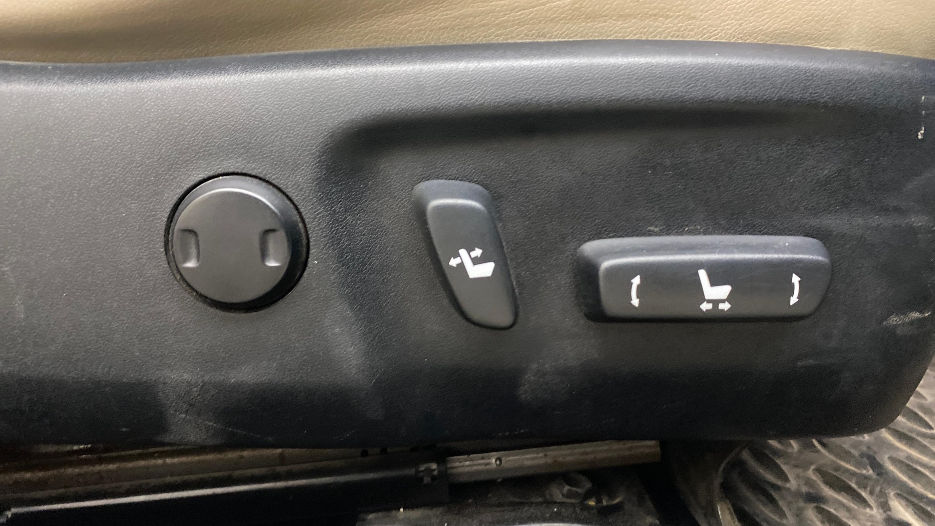 View 2015 Toyota Corolla Altis 1.8 G Image 18 Used 2015 Toyota Corolla Altis 1.8 G Image 18