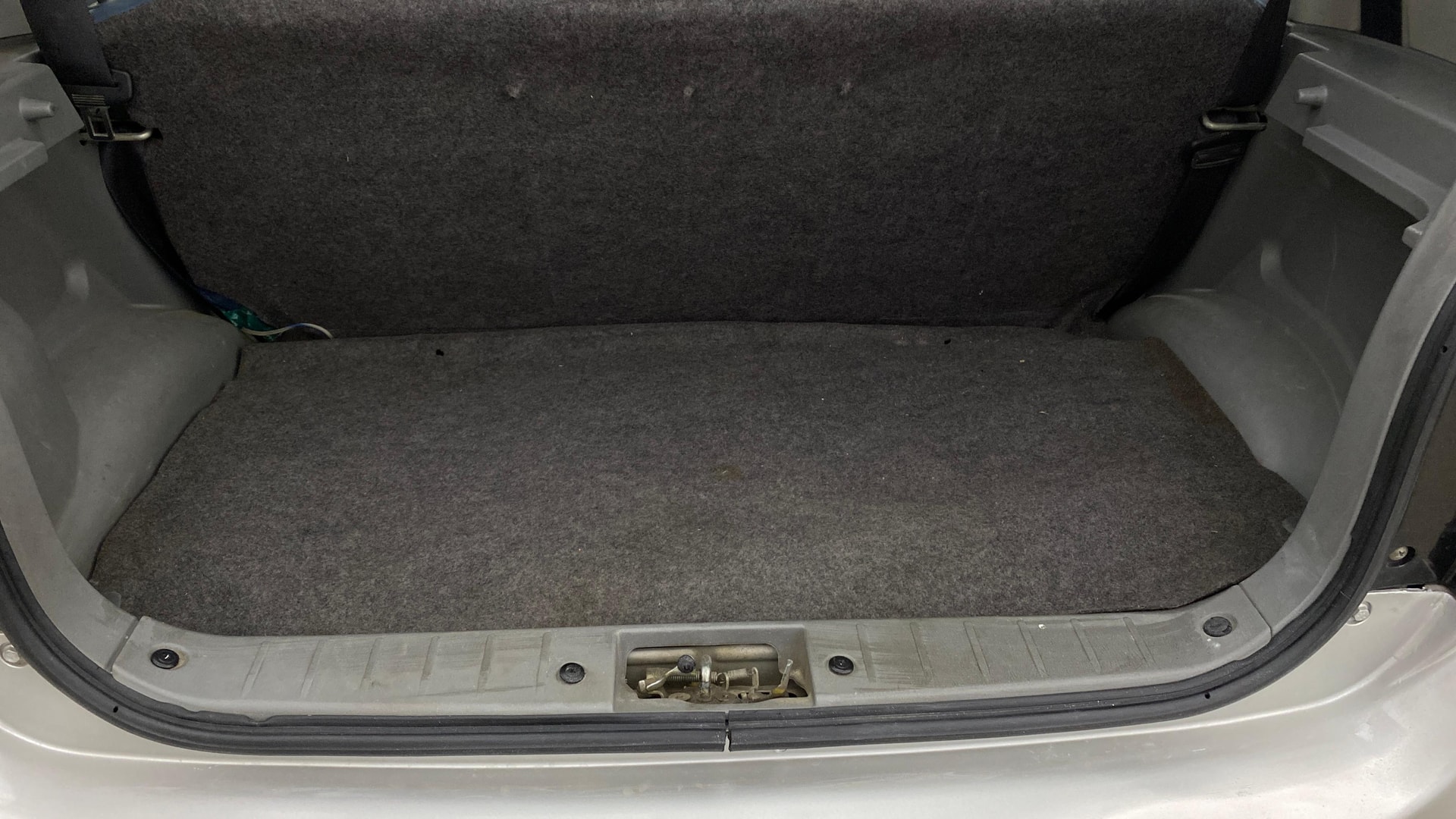 View 2014 Maruti Suzuki Alto K10 LX Image 10 Used 2014 Maruti Suzuki Alto K10 LX Image 10