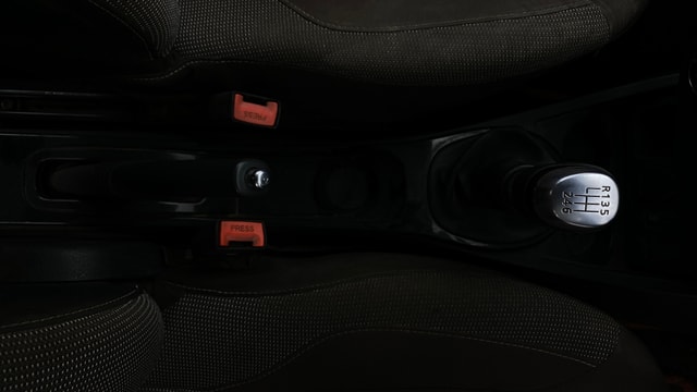 View Renault Duster Image 38 Used Renault Duster Image 38