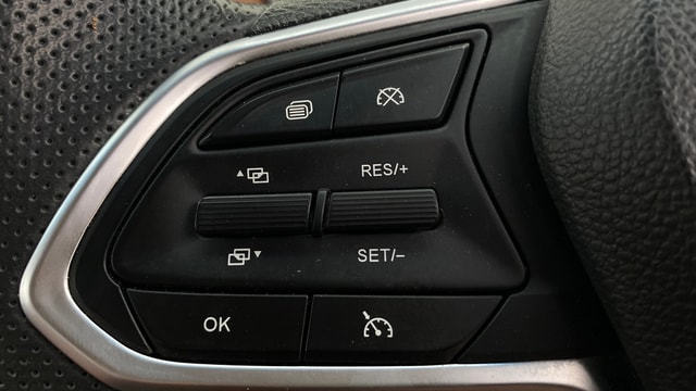 View MG Hector Plus Image 3 Used MG Hector Plus Image 3