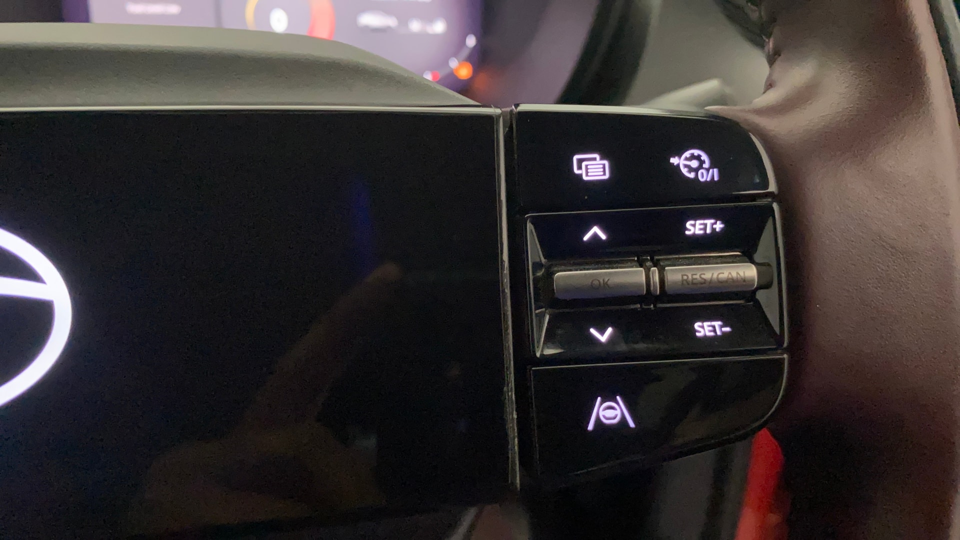 View 2026 Tata Curvv Accomplished Plus A GDi Petrol DCA Dark Edition Image 3 Used 2026 Tata Curvv Accomplished Plus A GDi Petrol DCA Dark Edition Image 3
