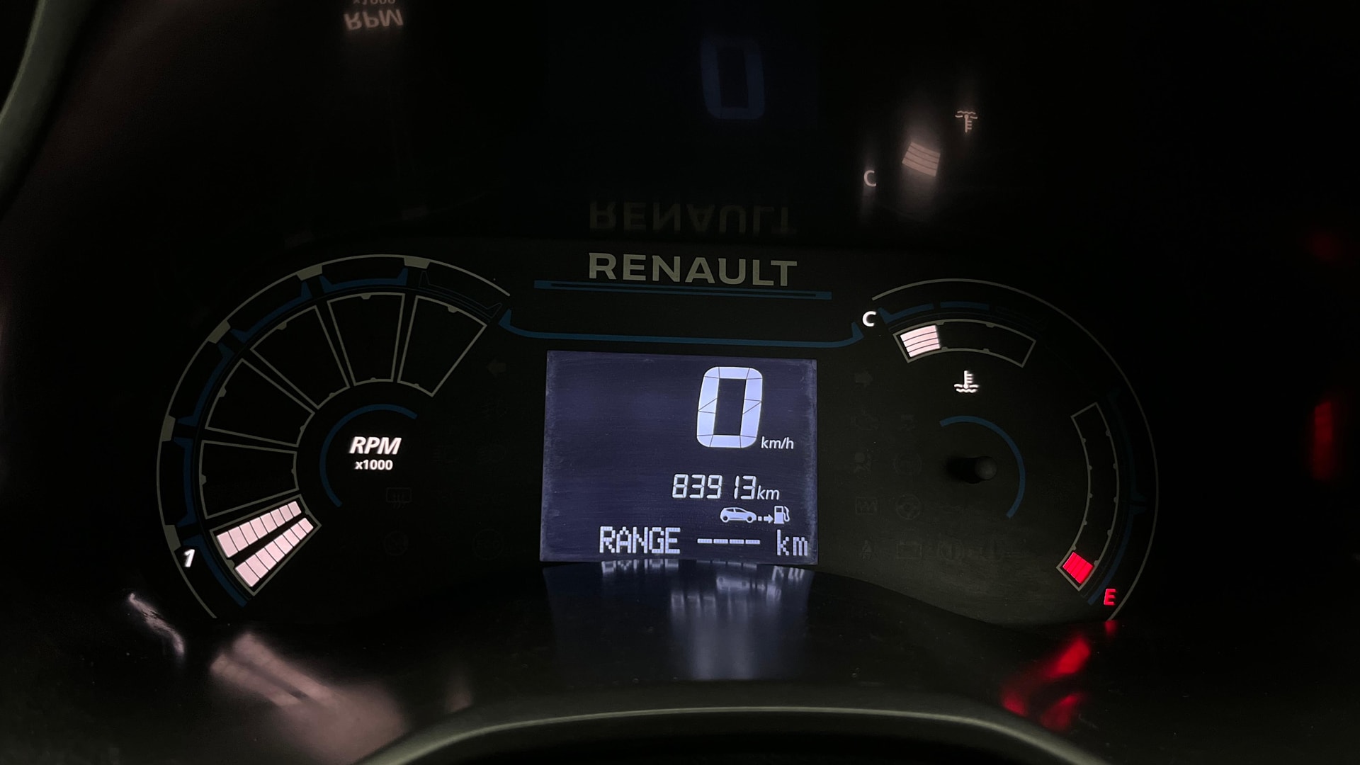 View 2022 Renault Triber RXT Image 21 Used 2022 Renault Triber RXT Image 21