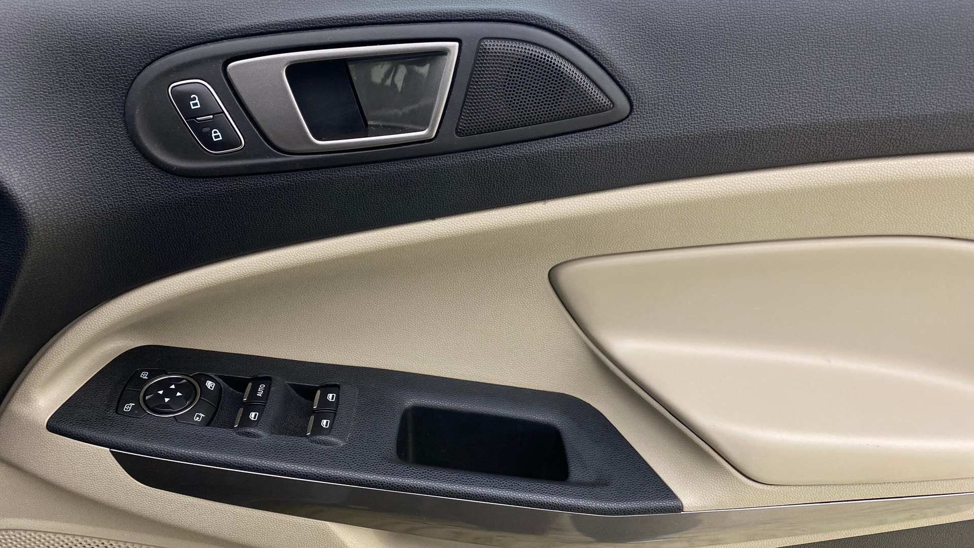 View 2020 Ford EcoSport 1.5 TDCi Diesel Ambiente BS IV Image 34 Used 2020 Ford EcoSport 1.5 TDCi Diesel Ambiente BS IV Image 34