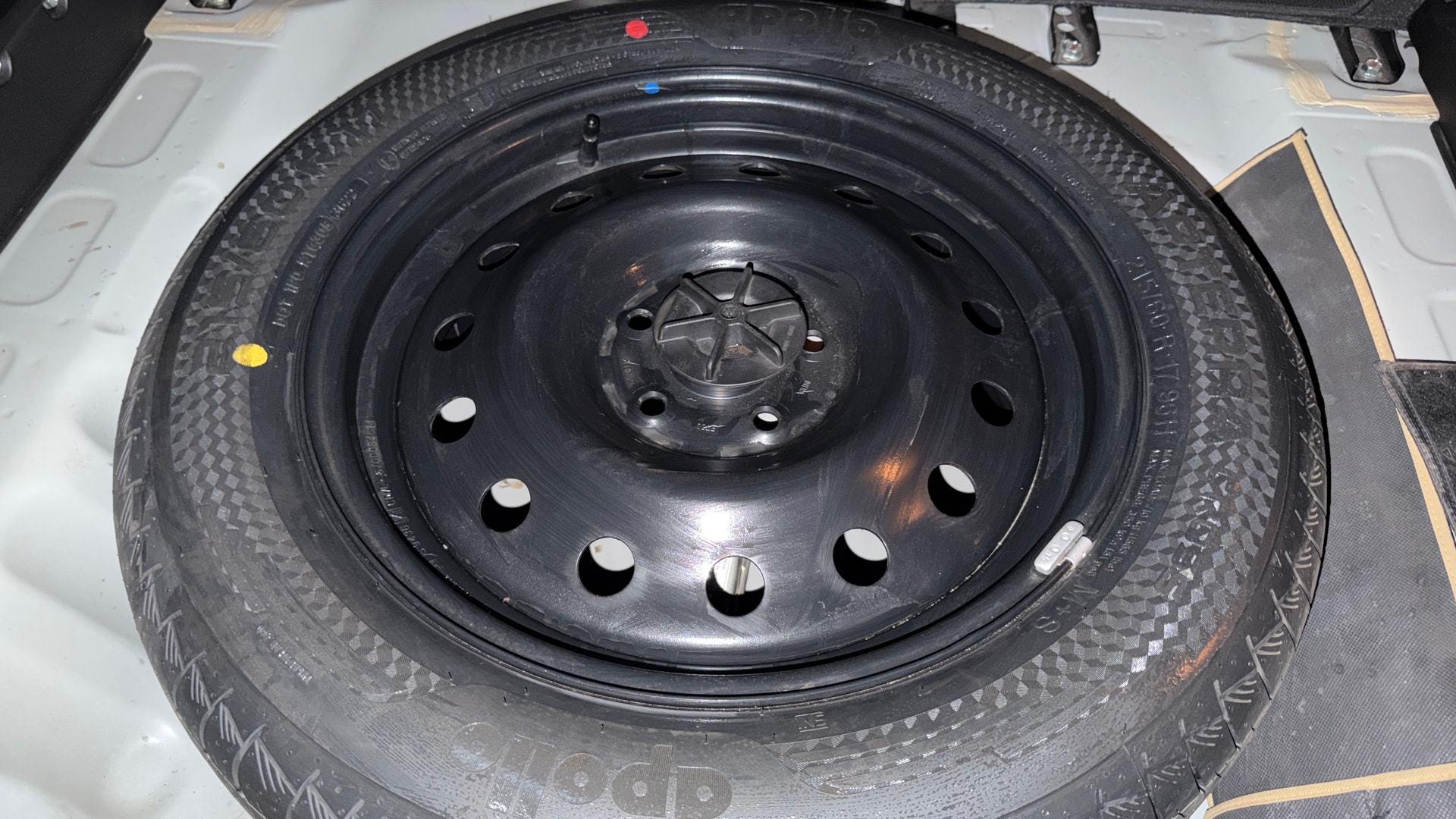 View 2022 Toyota Urban Cruiser Hyryder V AT 2WD NEODRIVE Image 26 Used 2022 Toyota Urban Cruiser Hyryder V AT 2WD NEODRIVE Image 26
