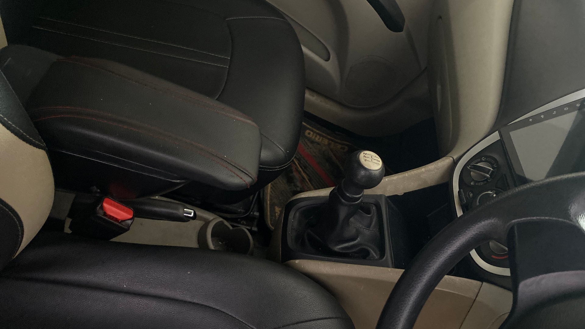 View 2014 Maruti Suzuki 1000 Base Variant Image 37 Used 2014 Maruti Suzuki 1000 Base Variant Image 37