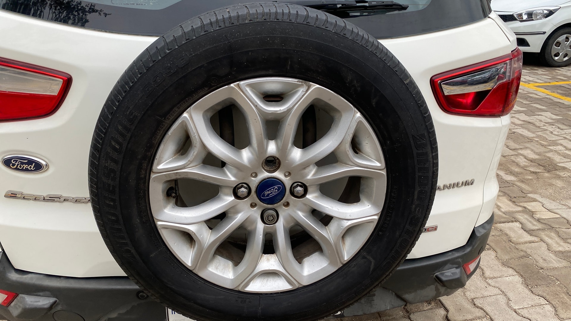 View 2016 Ford EcoSport 1.5 TDCi Diesel Ambiente BS IV Image 18 Used 2016 Ford EcoSport 1.5 TDCi Diesel Ambiente BS IV Image 18