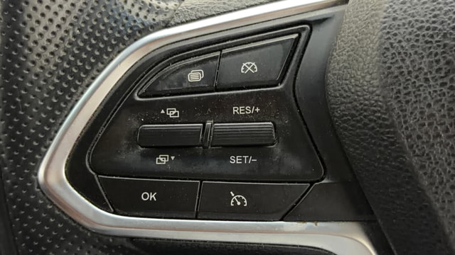 View MG Hector Plus Image 3 Used MG Hector Plus Image 3