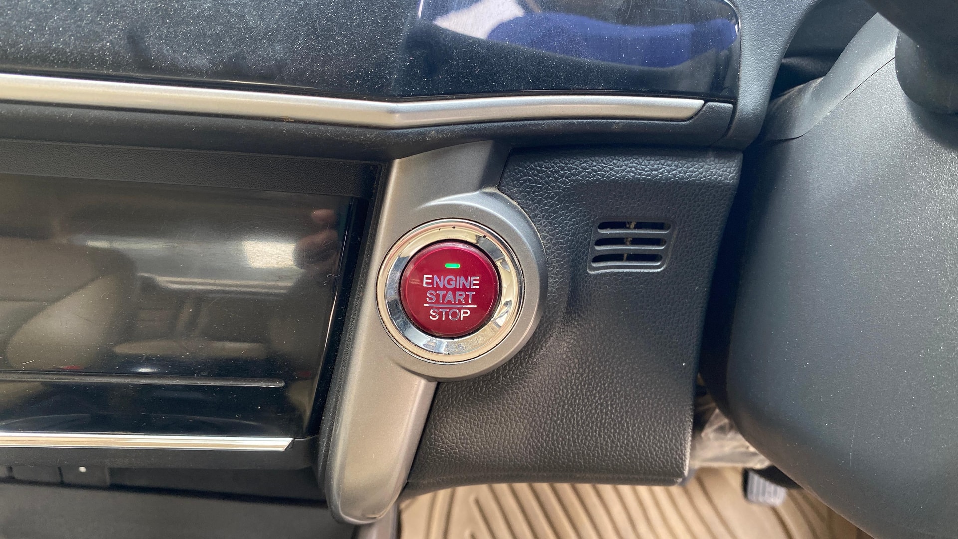 View 2015 Honda City ZX MT Diesel Anniversary Edition Image 36 Used 2015 Honda City ZX MT Diesel Anniversary Edition Image 36