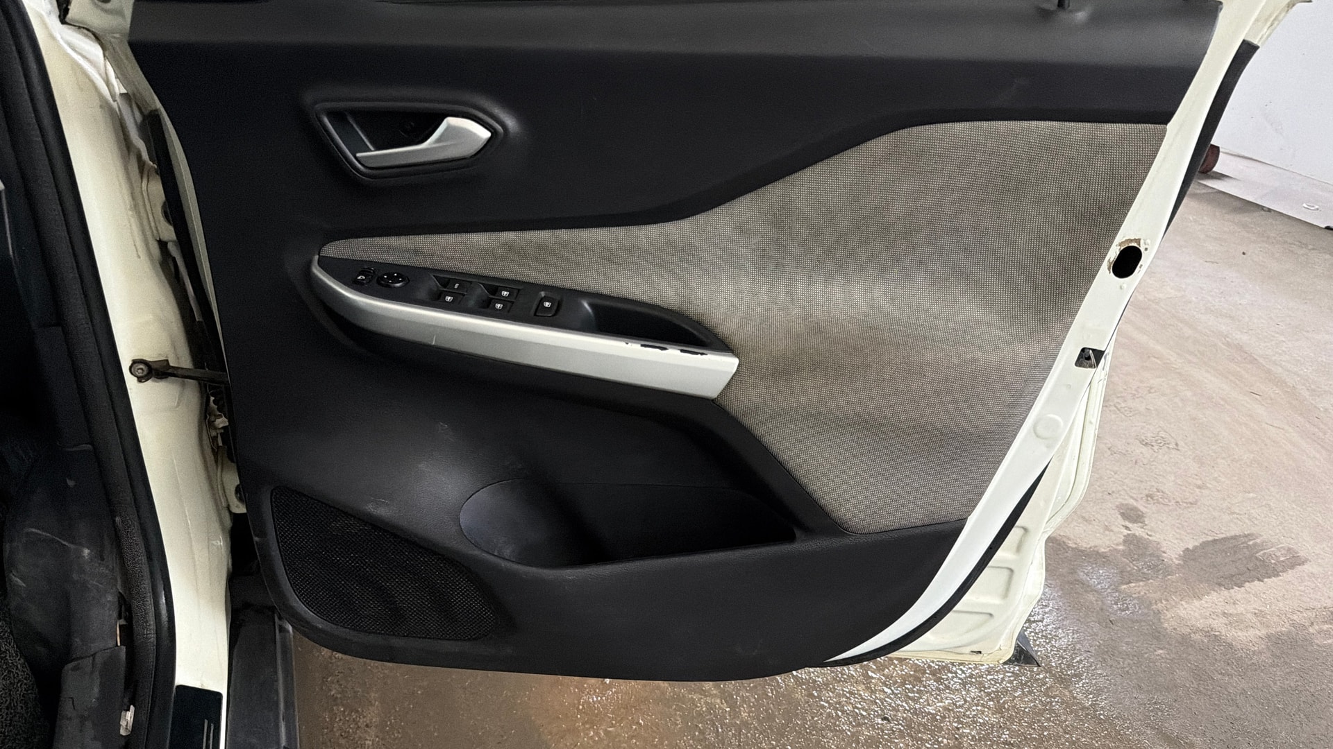 View 2022 Nissan Magnite XV Image 38 Used 2022 Nissan Magnite XV Image 38