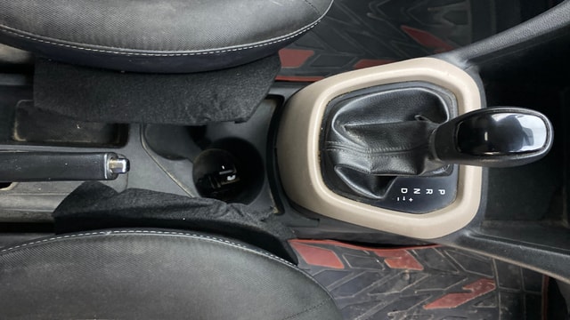 View Hyundai Grand i10 Image 38 Used Hyundai Grand i10 Image 38
