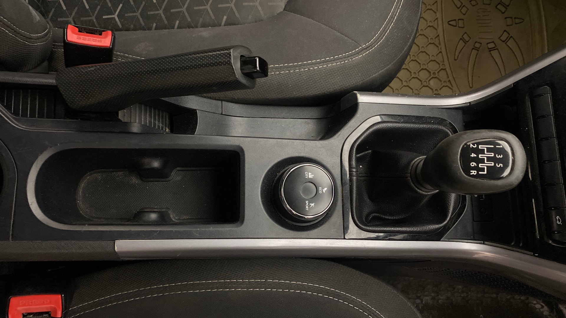 View 2023 Tata Nexon Revotron XE Image 38 Used 2023 Tata Nexon Revotron XE Image 38