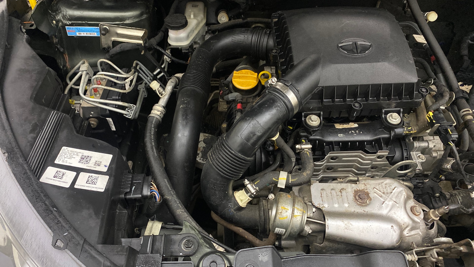 View 2023 Tata Nexon Revotron XE Image 3 Used 2023 Tata Nexon Revotron XE Image 3