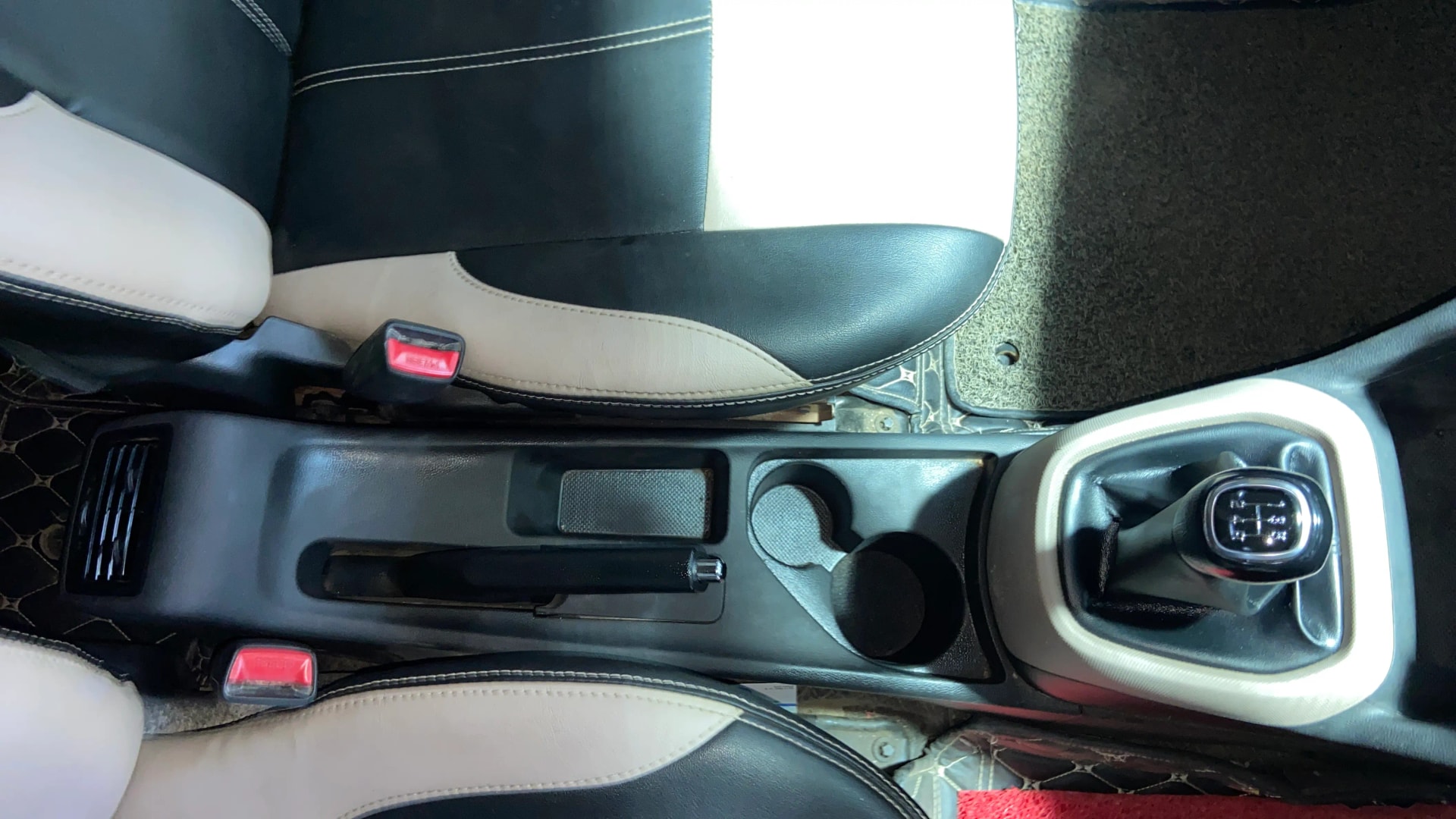View 2018 Hyundai Grand i10 1.2 Asta Petrol Image 41 Used 2018 Hyundai Grand i10 1.2 Asta Petrol Image 41