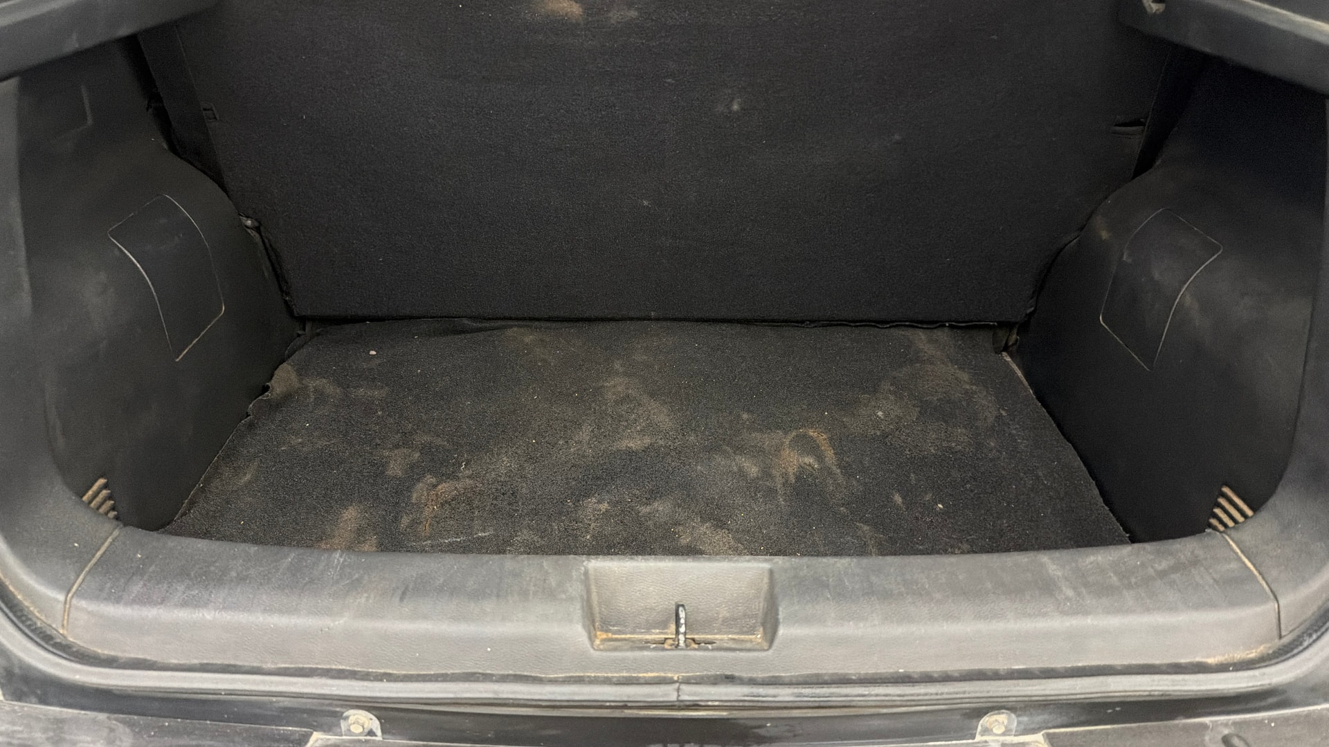 View 2022 Nissan Magnite XE Image 10 Used 2022 Nissan Magnite XE Image 10