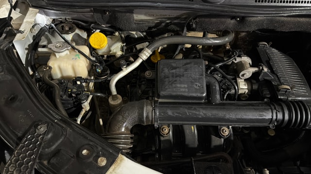 View Nissan Magnite Image 3 Used Nissan Magnite Image 3