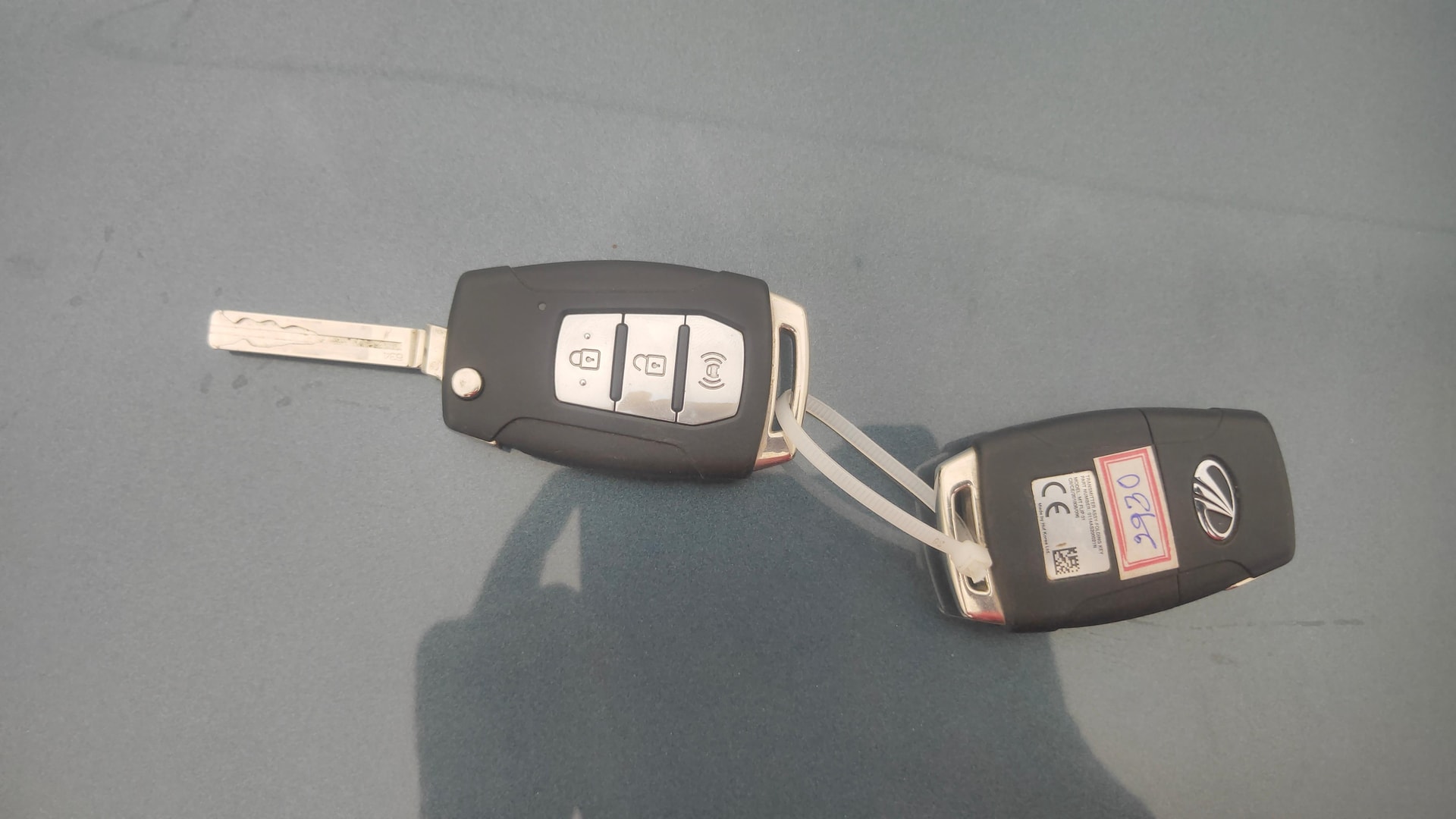 View 2019 Mahindra XUV300 W4 Petrol BS IV Image 17 Used 2019 Mahindra XUV300 W4 Petrol BS IV Image 17