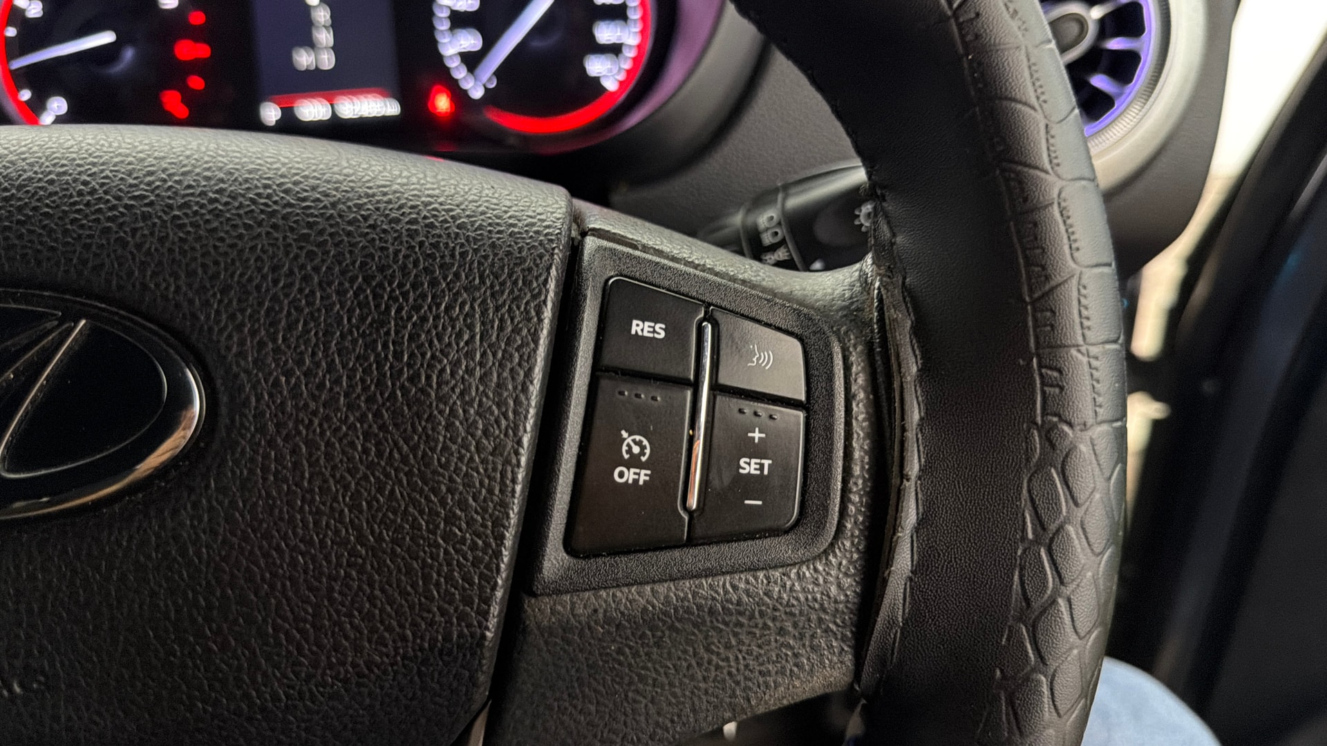 View 2021 Mahindra Thar AX Standard Manual Soft Top 6 Seater Image 3 Used 2021 Mahindra Thar AX Standard Manual Soft Top 6 Seater Image 3