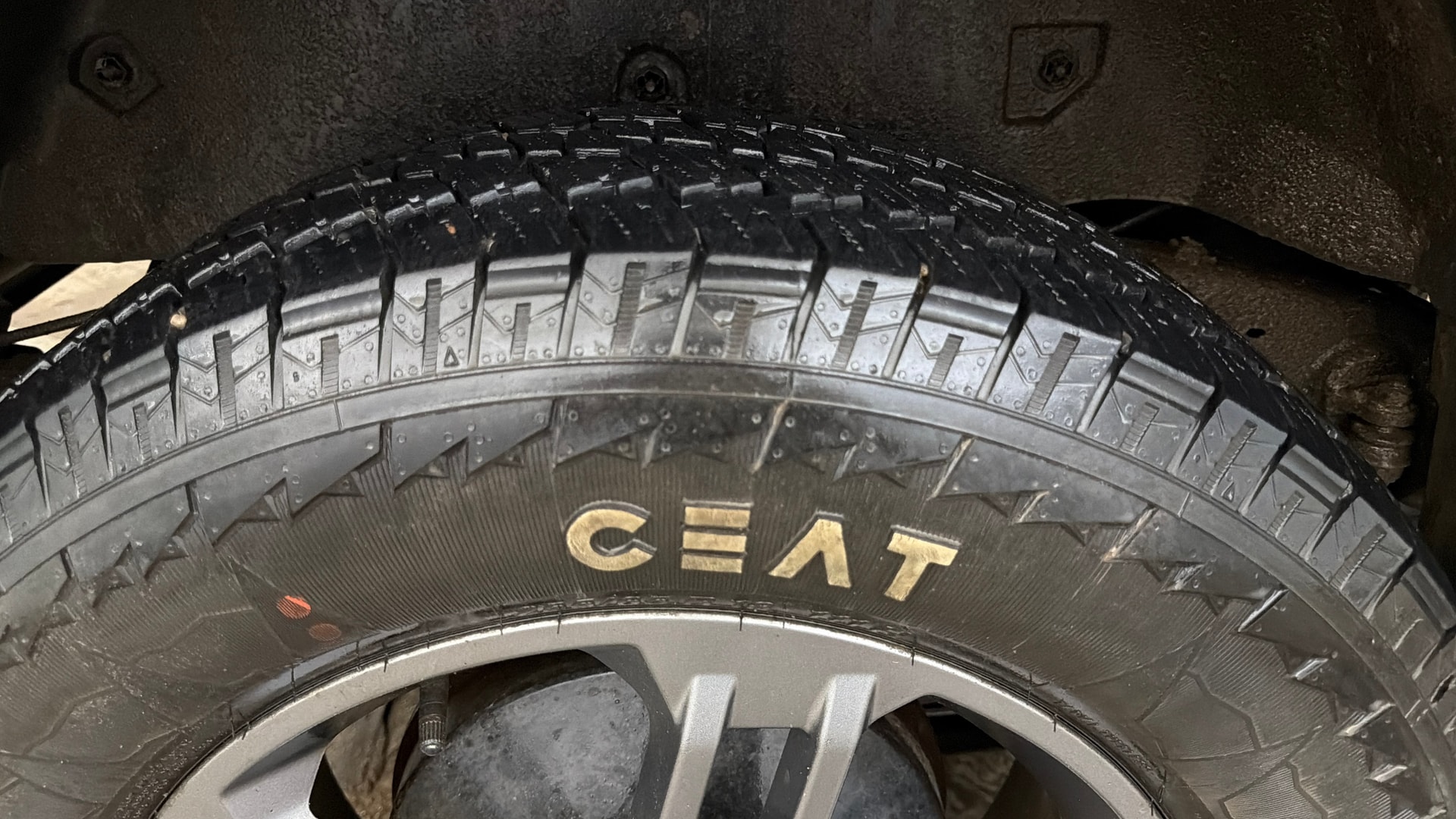 View 2021 Mahindra Thar AX Standard Manual Soft Top 6 Seater Image 14 Used 2021 Mahindra Thar AX Standard Manual Soft Top 6 Seater Image 14