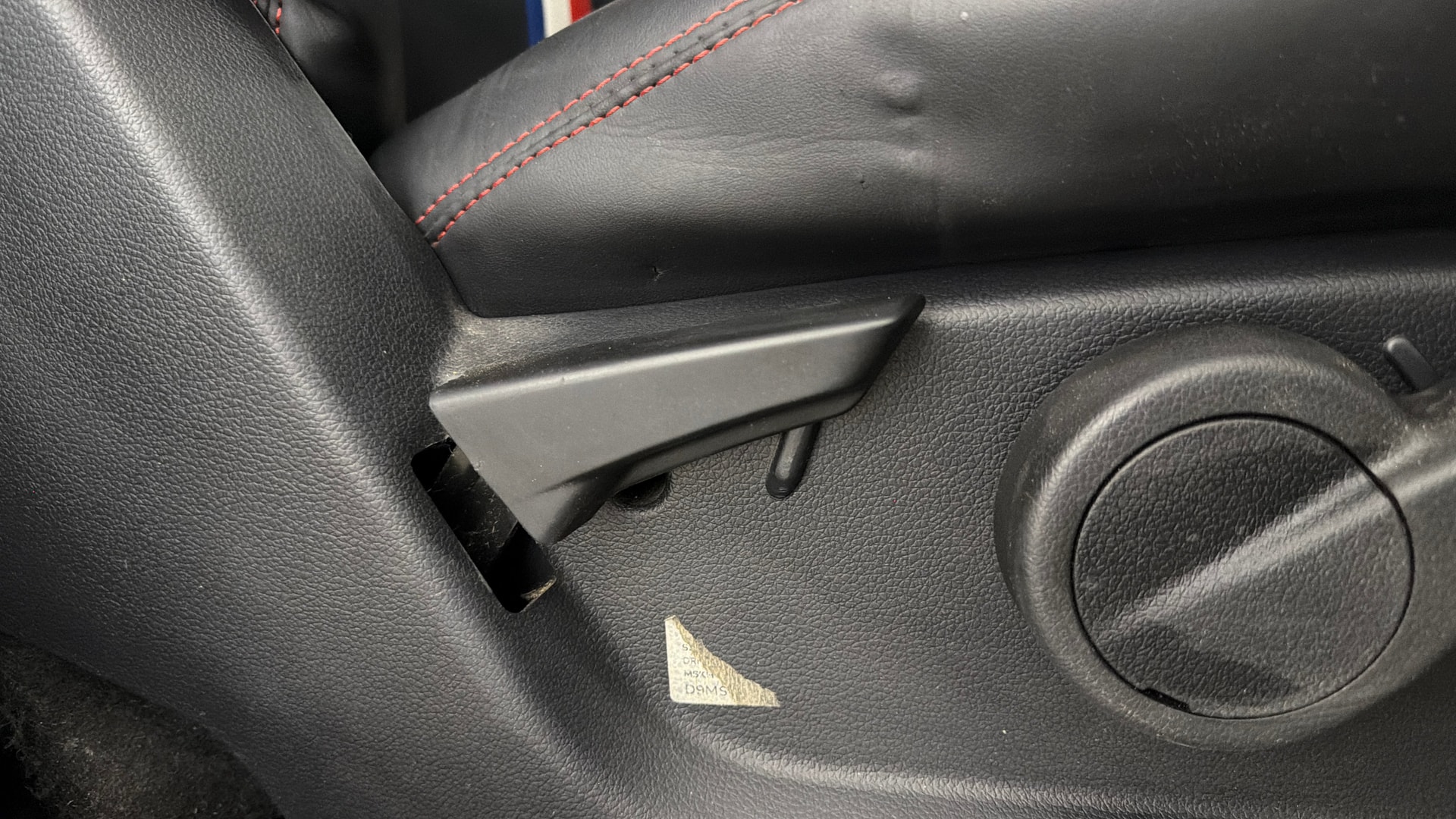 View 2021 Mahindra Thar AX Standard Manual Soft Top 6 Seater Image 18 Used 2021 Mahindra Thar AX Standard Manual Soft Top 6 Seater Image 18
