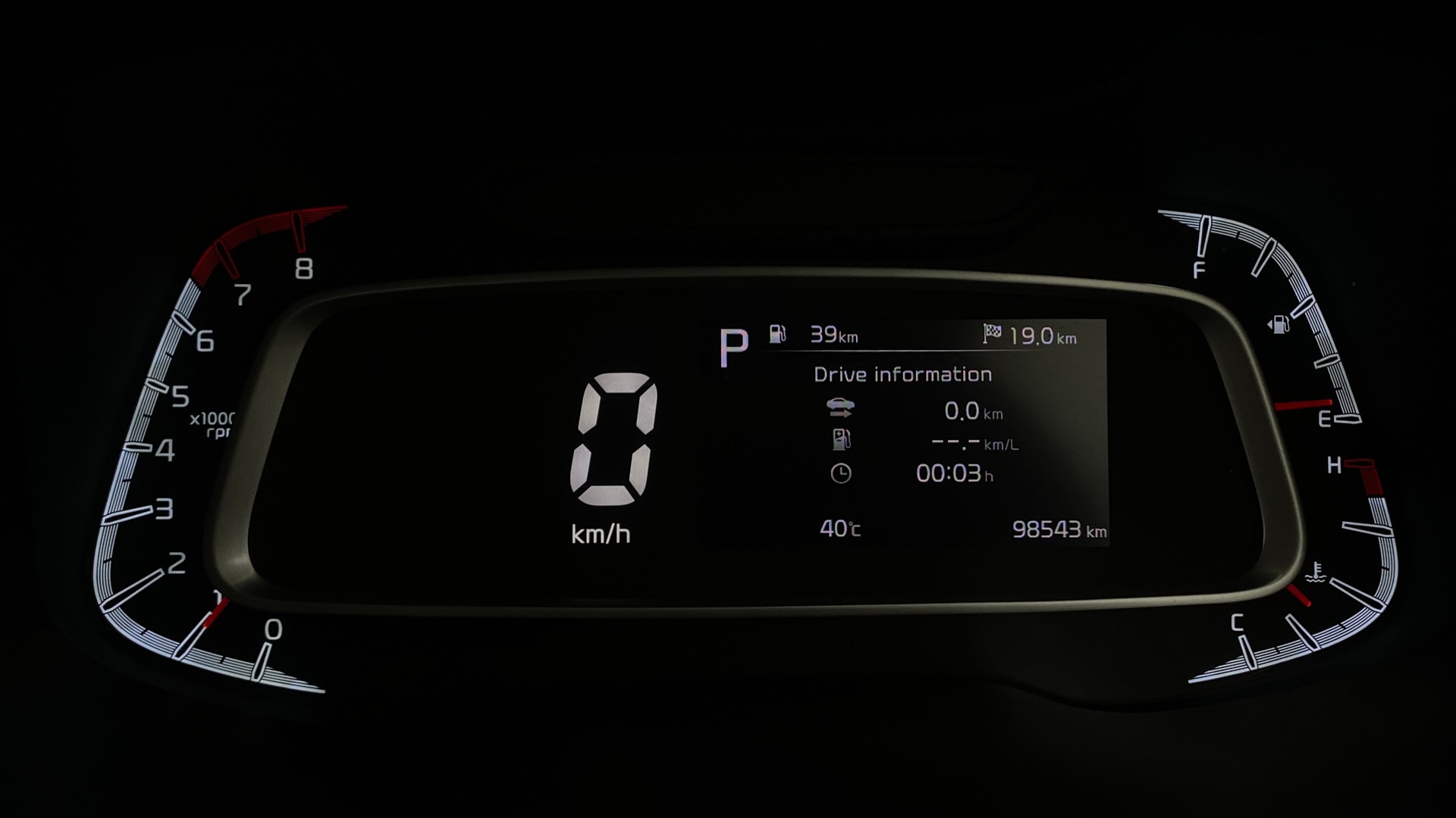 View 2020 Kia Sonet GTX Plus DCT Petrol Image 37 Used 2020 Kia Sonet GTX Plus DCT Petrol Image 37