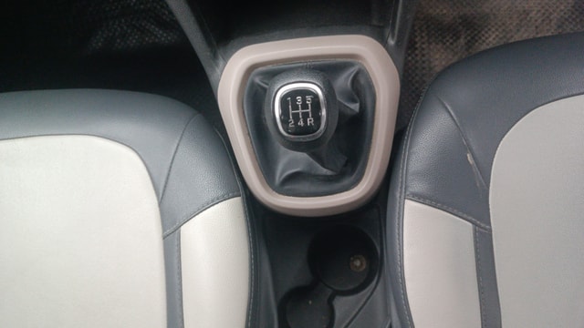 View Hyundai Grand i10 Image 38 Used Hyundai Grand i10 Image 38