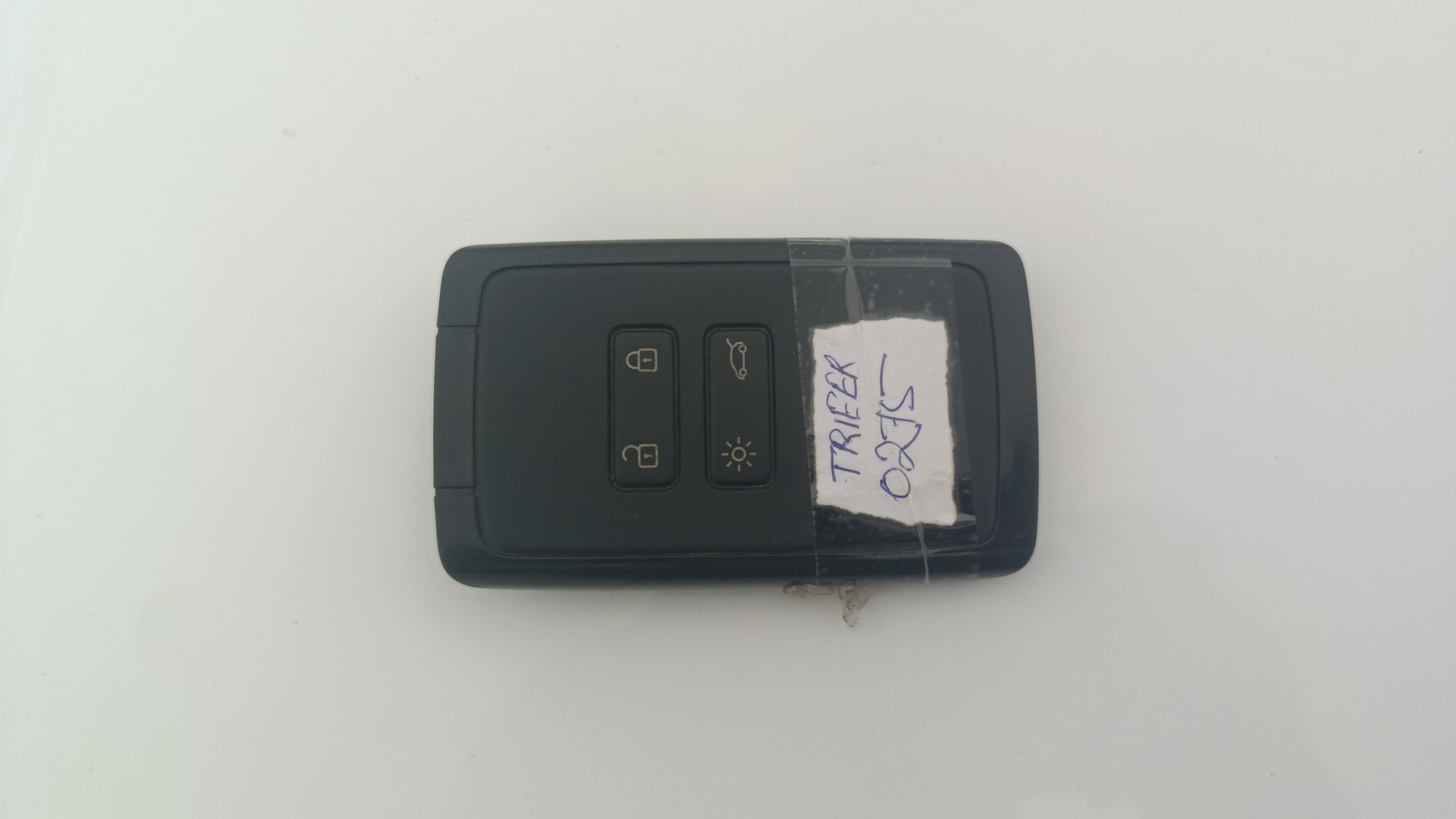 View 2020 Renault Triber RXZ AMT Image 19 Used 2020 Renault Triber RXZ AMT Image 19