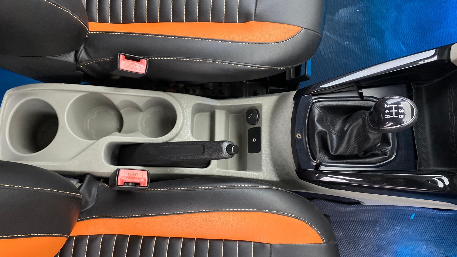 View 2015 Ford EcoSport Trend+ 1.0L EcoBoost Image 37 Used 2015 Ford EcoSport Trend+ 1.0L EcoBoost Image 37