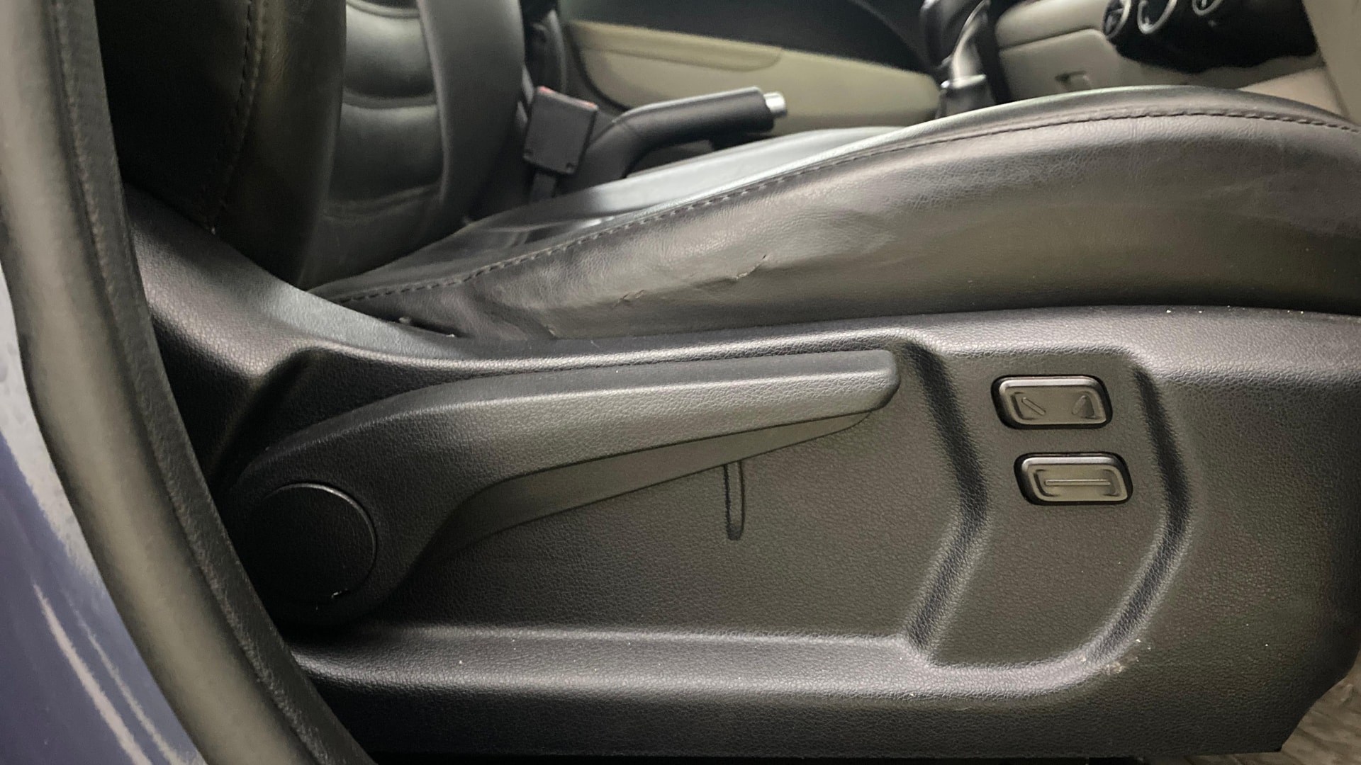 View 2022 Hyundai Venue SX (O) 1.0 iMT Petrol Image 19 Used 2022 Hyundai Venue SX (O) 1.0 iMT Petrol Image 19