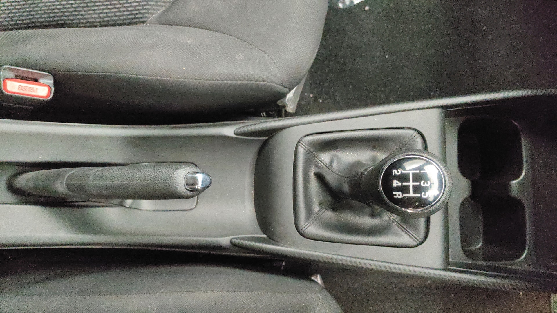View 2022 Maruti Suzuki 1000 Base Variant Image 37 Used 2022 Maruti Suzuki 1000 Base Variant Image 37