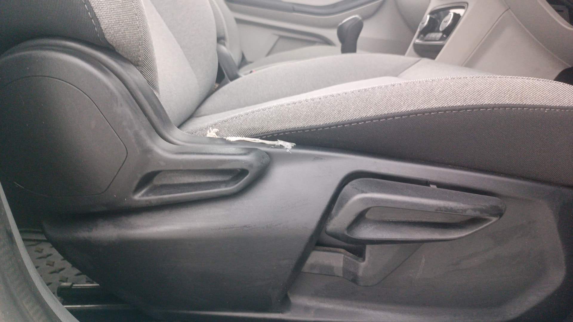 View 2025 Tata Tiago Revotorq XB Image 19 Used 2025 Tata Tiago Revotorq XB Image 19