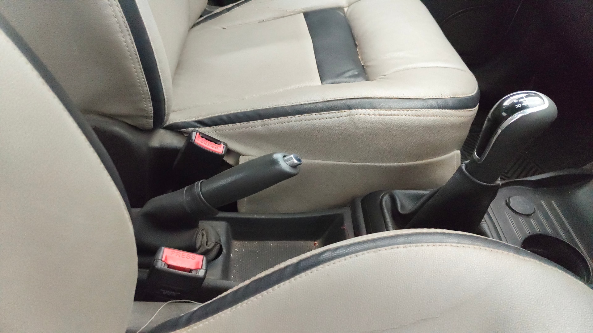 View 2020 Tata Zest XM Petrol Image 37 Used 2020 Tata Zest XM Petrol Image 37