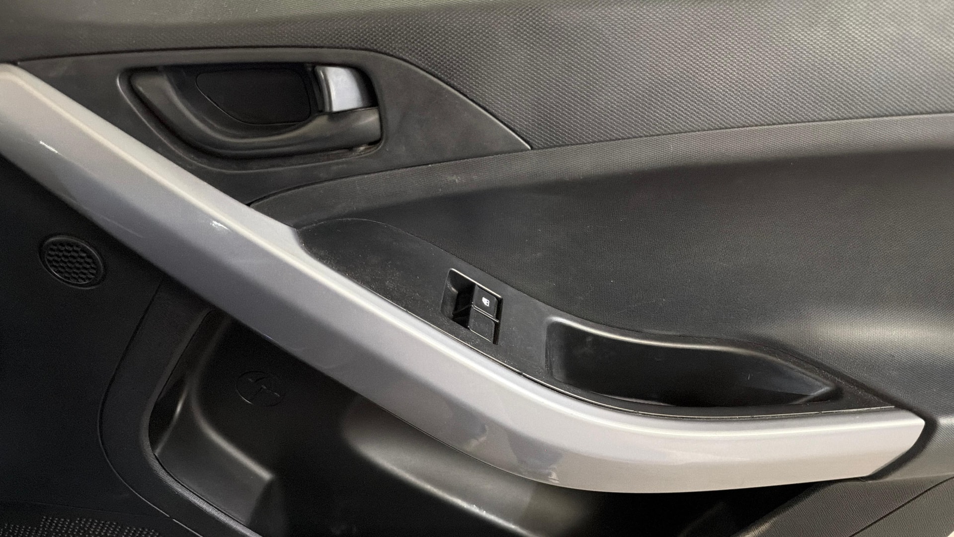 View 2021 Tata Nexon Revotron XE Image 33 Used 2021 Tata Nexon Revotron XE Image 33
