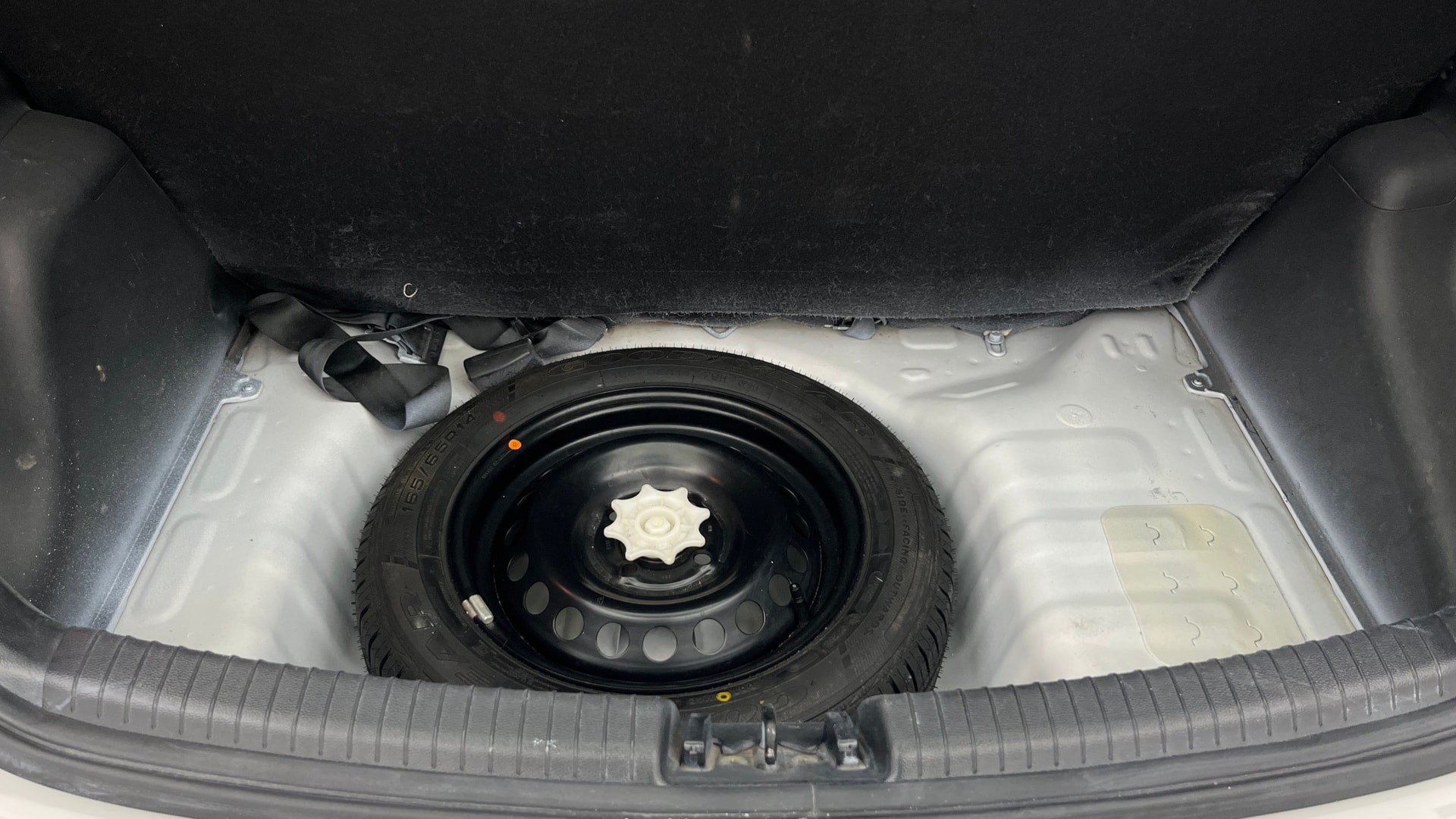 View 2018 Hyundai Grand i10 1.2 Asta Petrol Image 11 Used 2018 Hyundai Grand i10 1.2 Asta Petrol Image 11