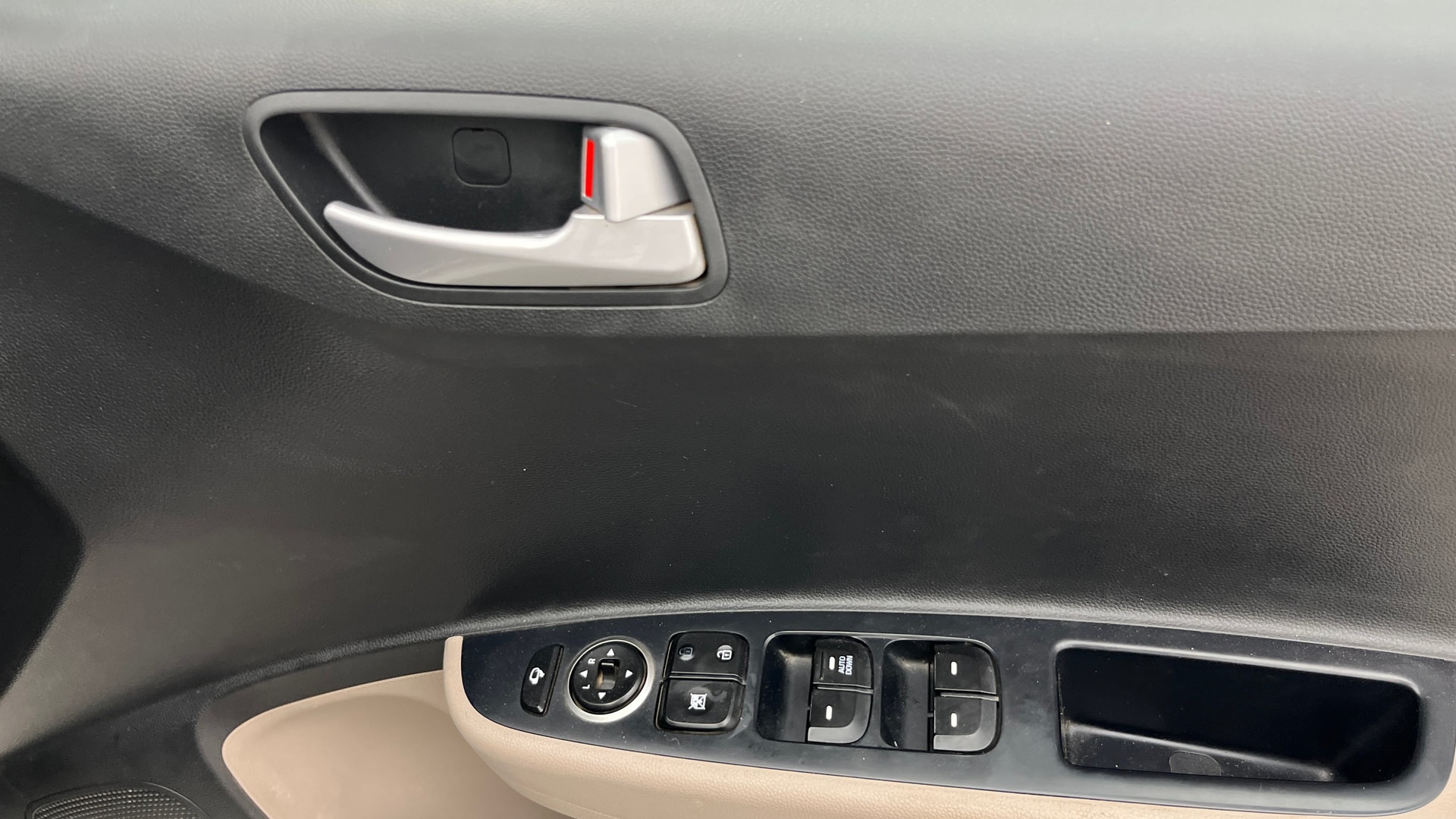 View 2018 Hyundai Grand i10 1.2 Asta Petrol Image 34 Used 2018 Hyundai Grand i10 1.2 Asta Petrol Image 34