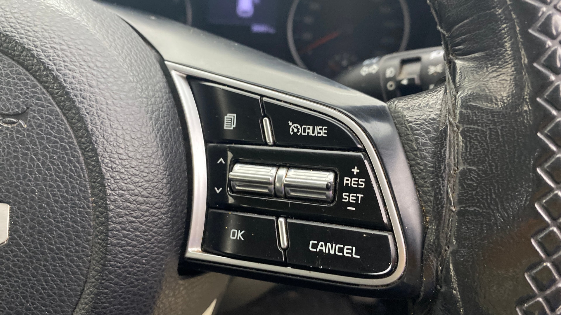 View 2022 Kia Seltos D1.5 CRDI VGT 6MT HTK Plus Image 3 Used 2022 Kia Seltos D1.5 CRDI VGT 6MT HTK Plus Image 3