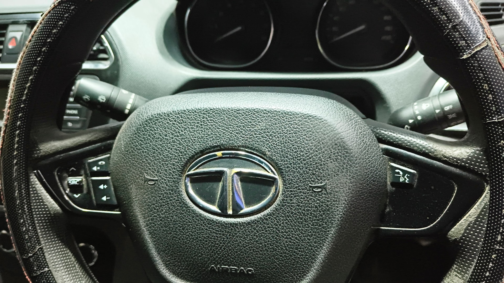 View 2019 Tata Tiago Revotorq XB Image 3 Used 2019 Tata Tiago Revotorq XB Image 3