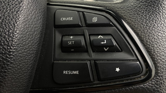 View Mahindra XUV700 Image 3 Used Mahindra XUV700 Image 3