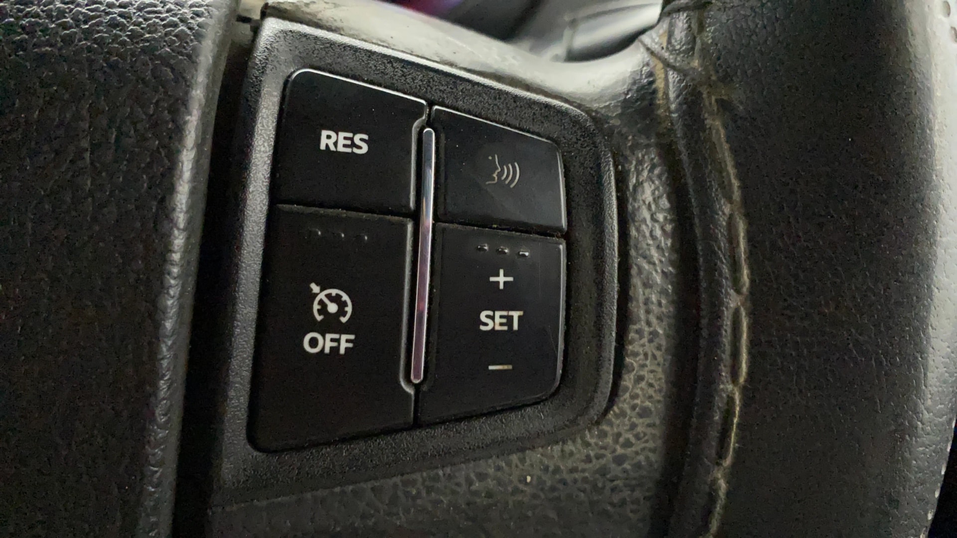 View 2021 Mahindra Thar AX Standard Manual Soft Top 6 Seater Image 3 Used 2021 Mahindra Thar AX Standard Manual Soft Top 6 Seater Image 3