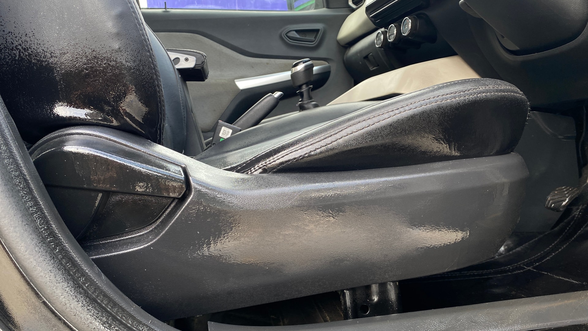 View 2024 Nissan Magnite XE Image 12 Used 2024 Nissan Magnite XE Image 12
