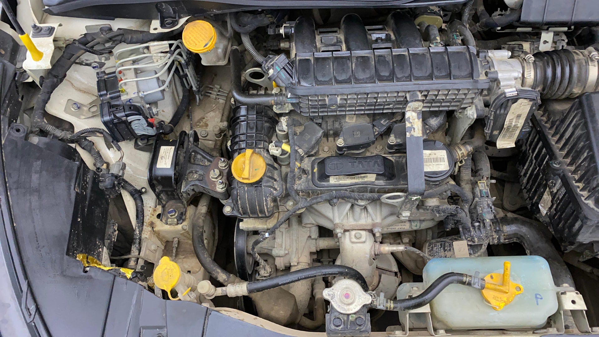 View 2023 Tata Altroz XZ Petrol Image 3 Used 2023 Tata Altroz XZ Petrol Image 3