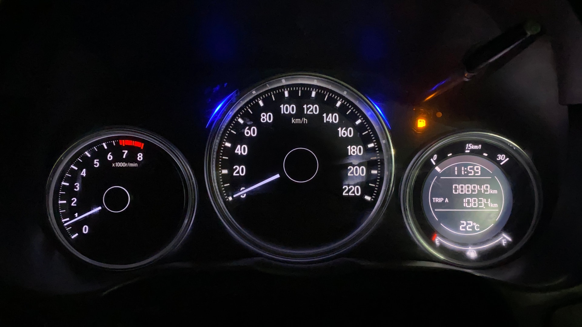 View 2017 Honda City ZX MT Diesel Anniversary Edition Image 21 Used 2017 Honda City ZX MT Diesel Anniversary Edition Image 21